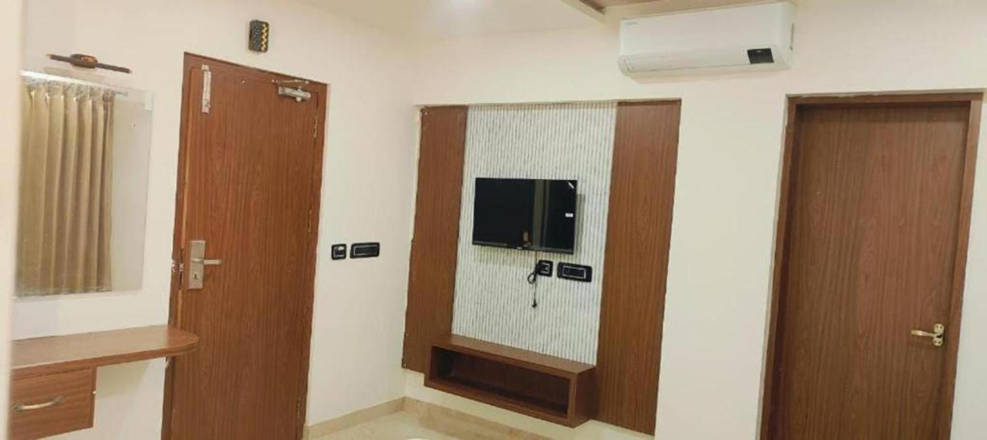 Virudunagar Sree Mahalakshmi Residency By K Hotels מראה חיצוני תמונה