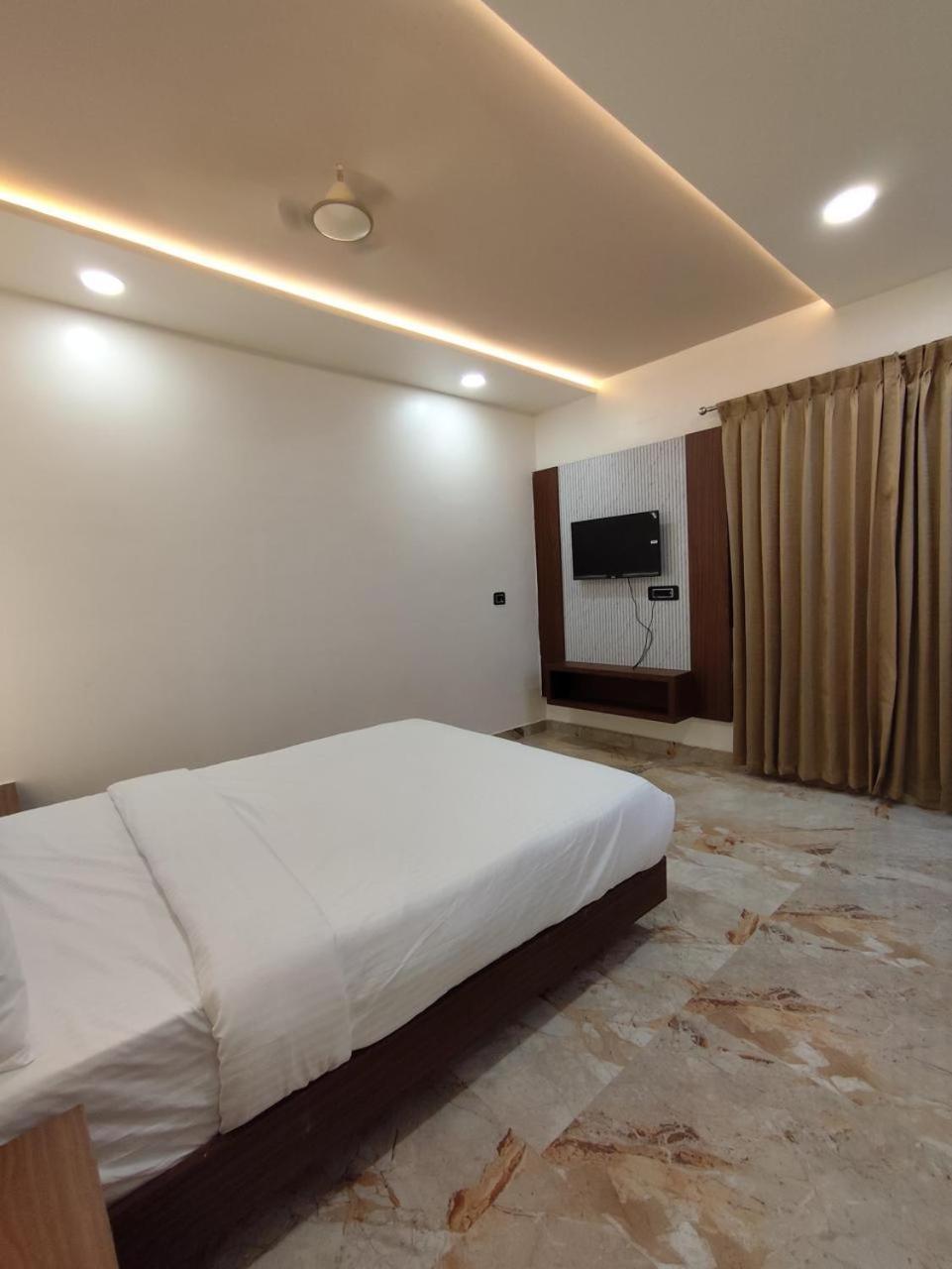 Virudunagar Sree Mahalakshmi Residency By K Hotels מראה חיצוני תמונה